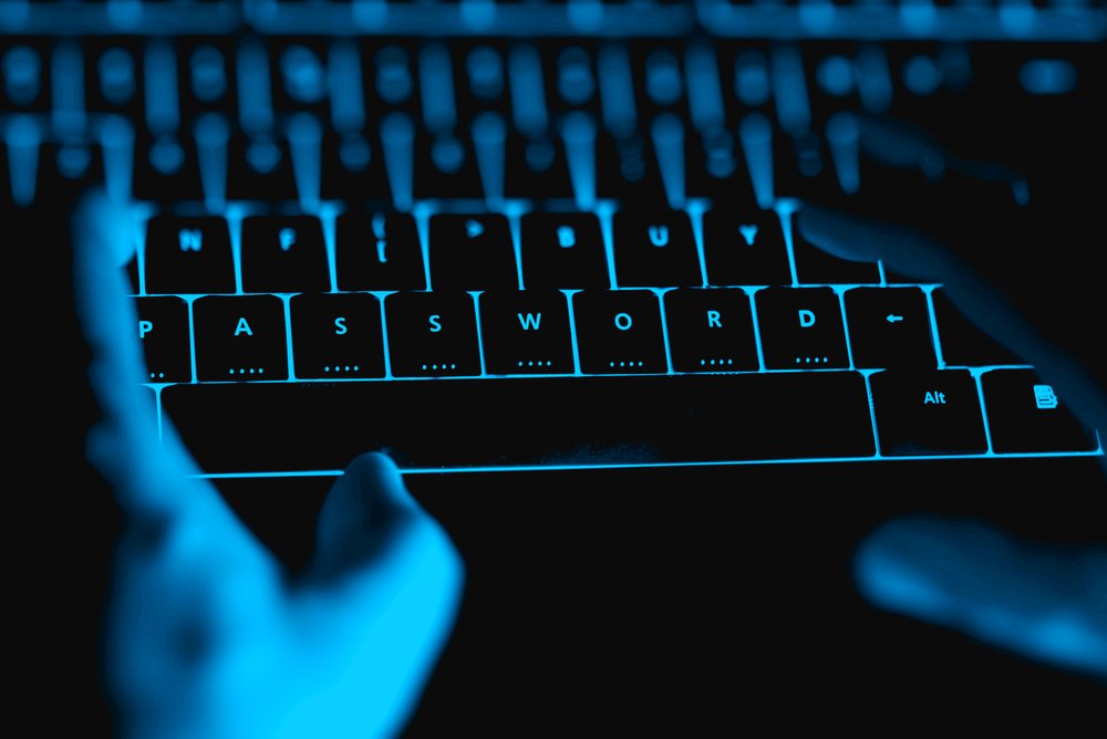 Apple again warns activists and journalists from state malware