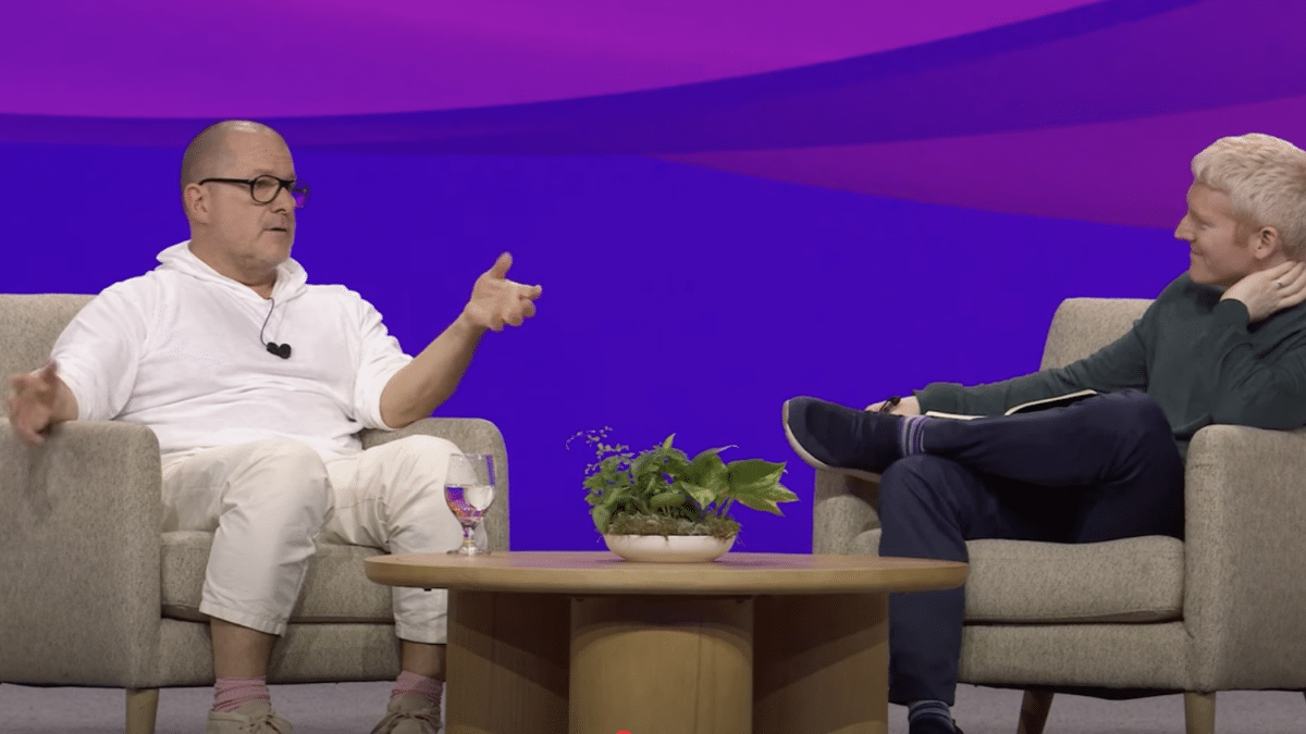 Apple's ex-chief designer Jony Ive misses the "innocent euphoria" in Valley