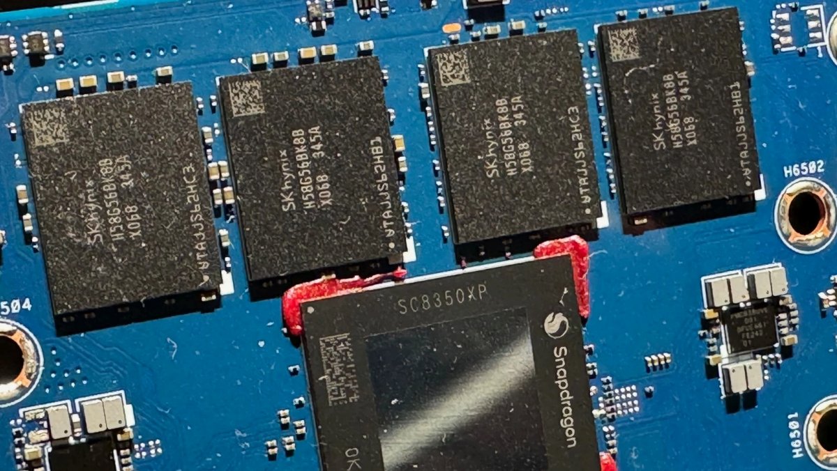Mobile HBM: super fast dram for (Apple) smartphones with AI