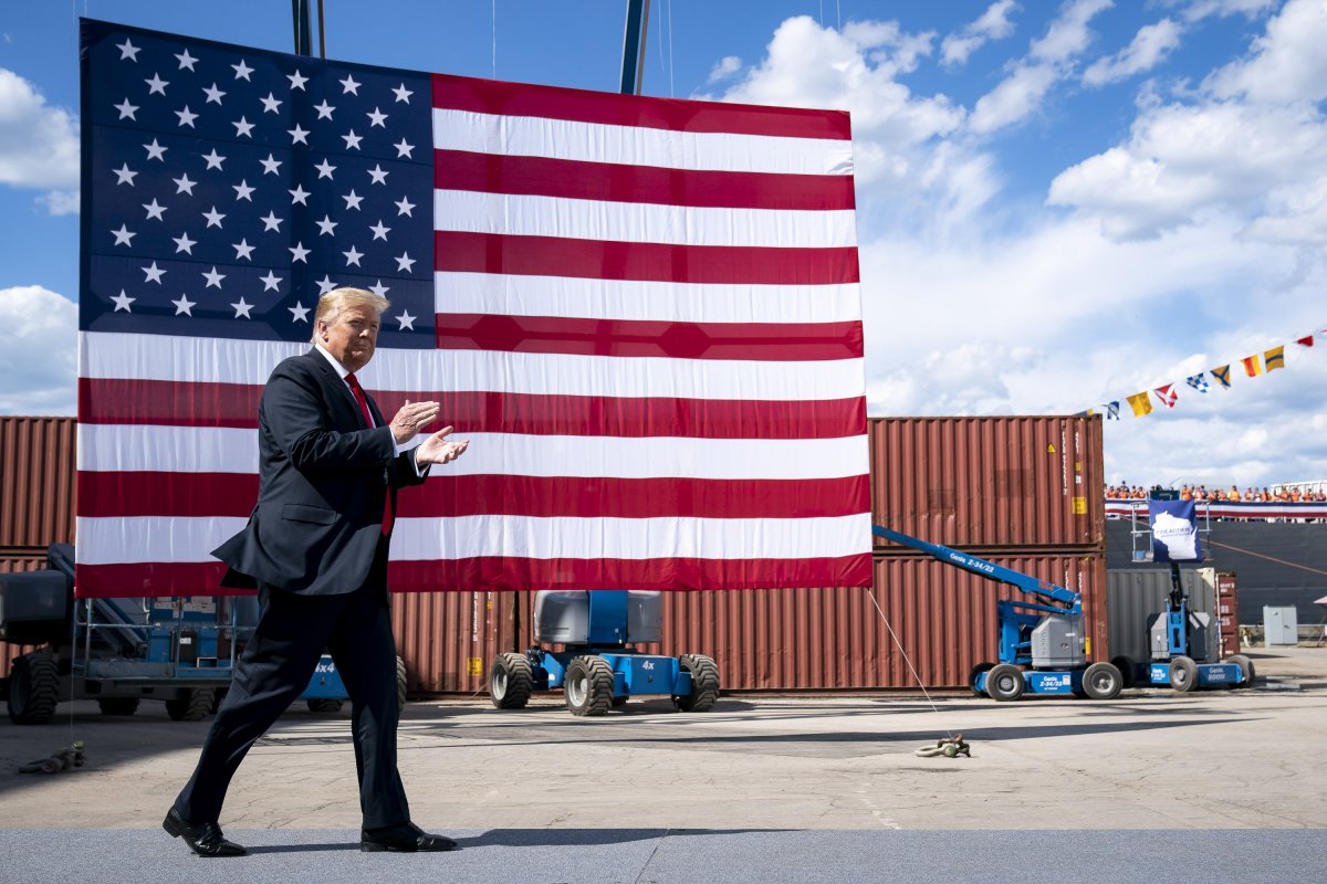 Penal tariffs could drive up iPhone prices: Trump consultant waves off