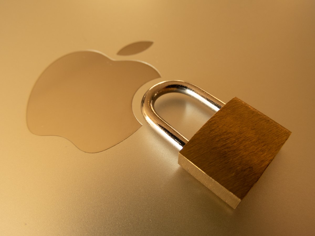 iPhone thieves use Spear-Phishing to pick up unlocked pin