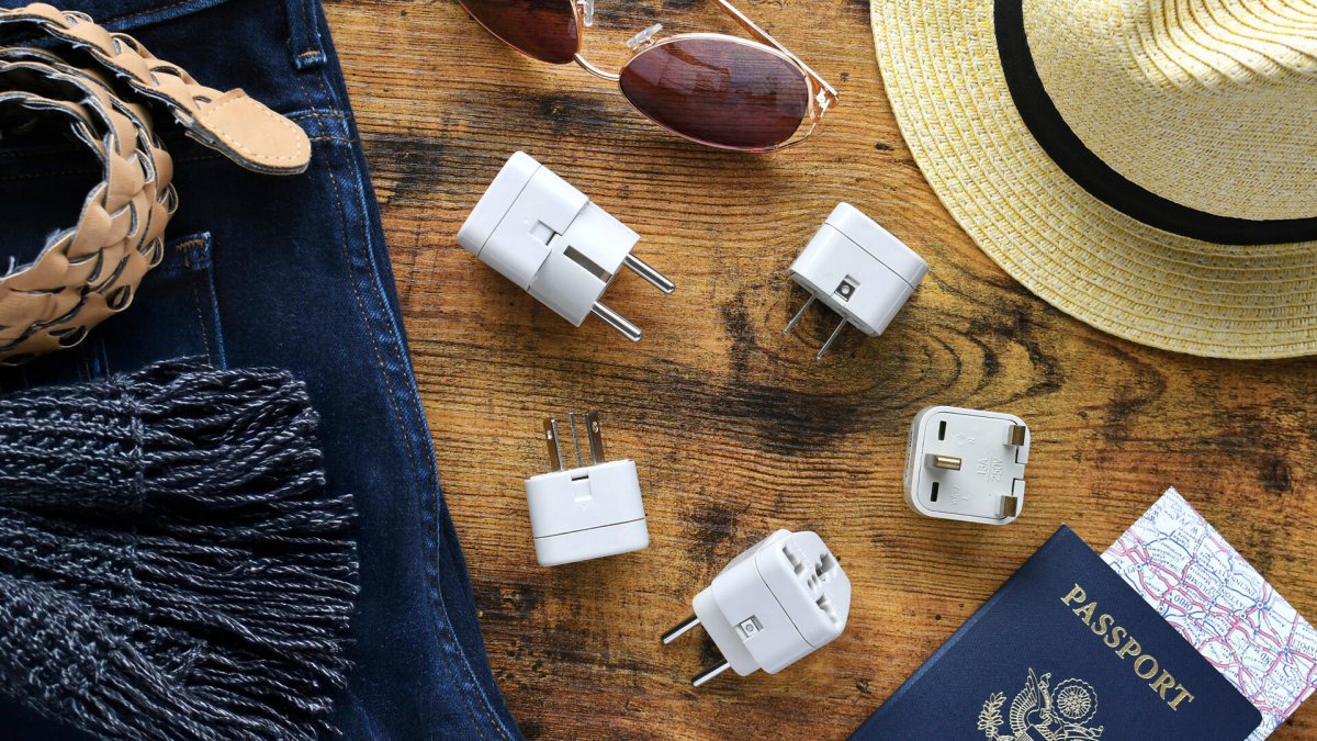 Electricity from every socket: With these power supplies you travel with Apple devices