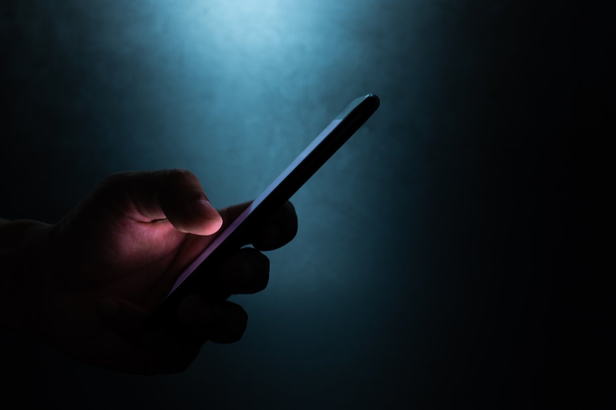 Before war with Israel: Apple warned Iranian users of Spyware