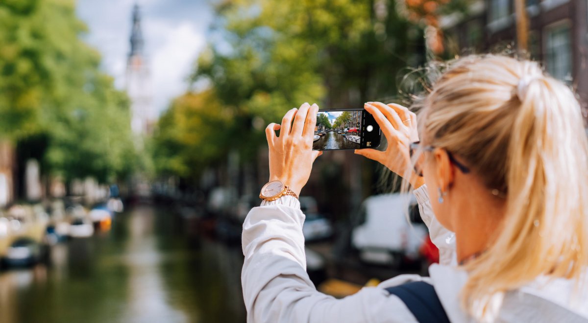 ENE, Mene, Knipse: Four camera apps for iOS against Apple's camera