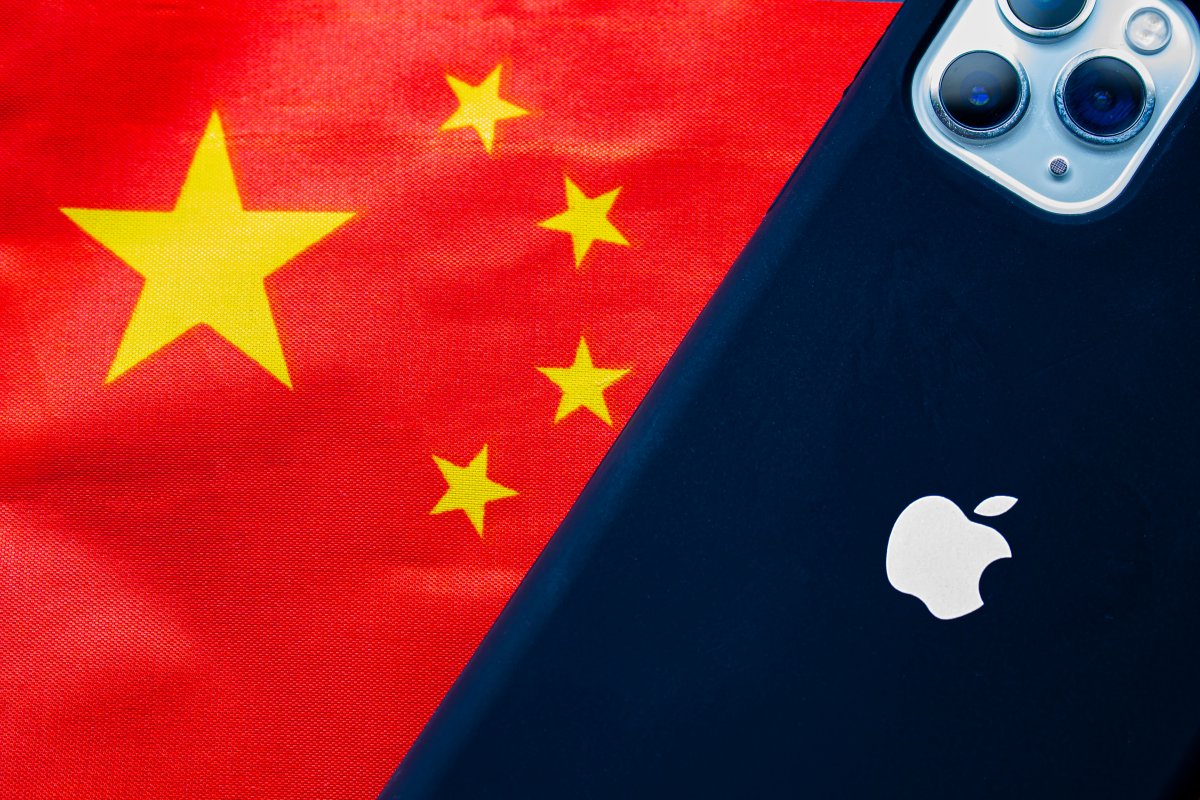 Legal violation at OLED technology: Apple supplier threatens US import ban