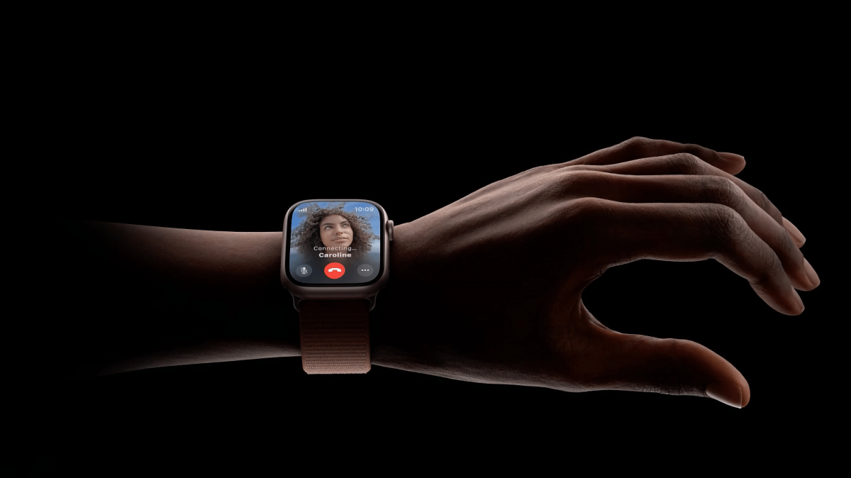 Code leak: Apple Watch with more biometry?