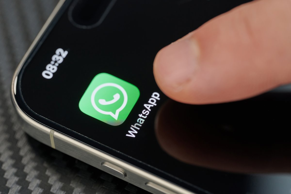 WhatsApp tests live Photos: Apple format comes into the messenger