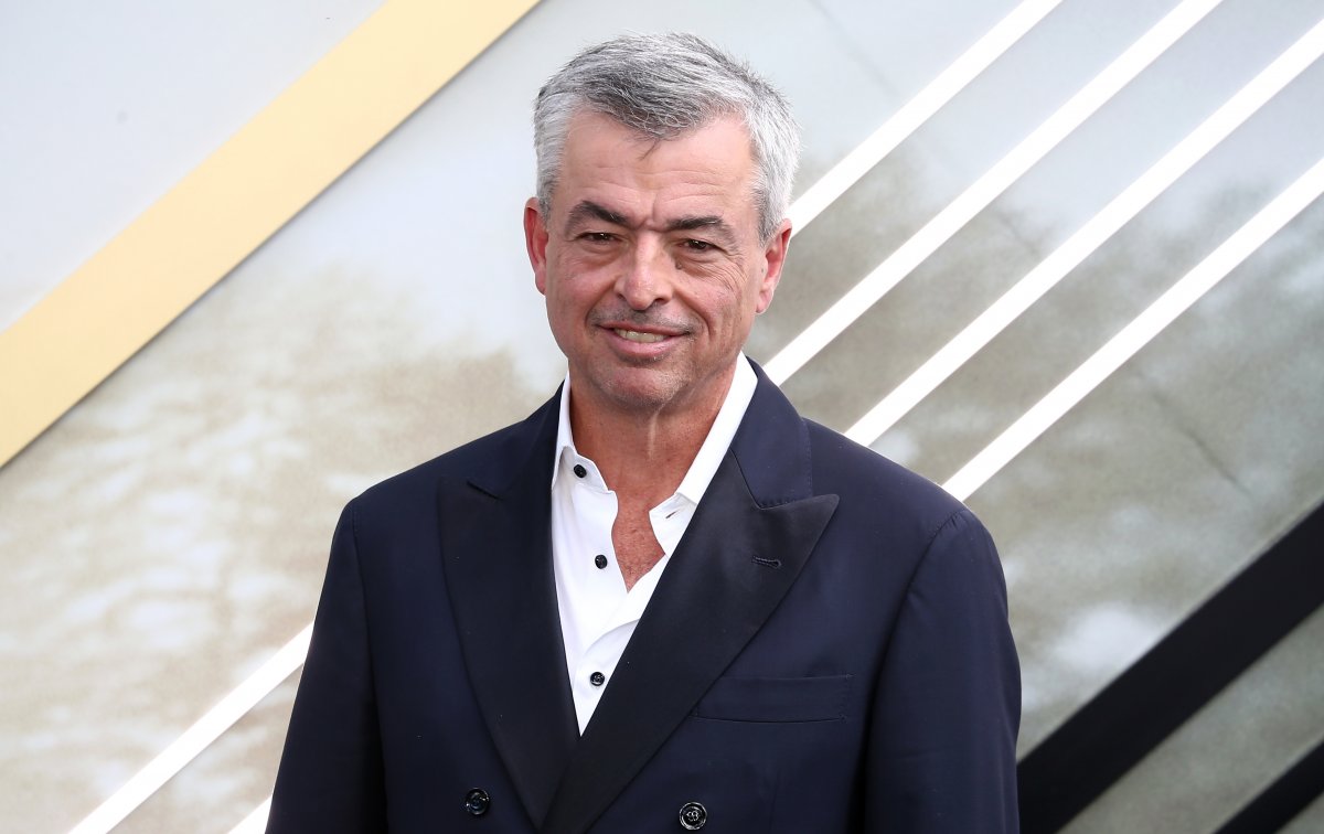 After the departure of Jeff Williams: Apple restructures management