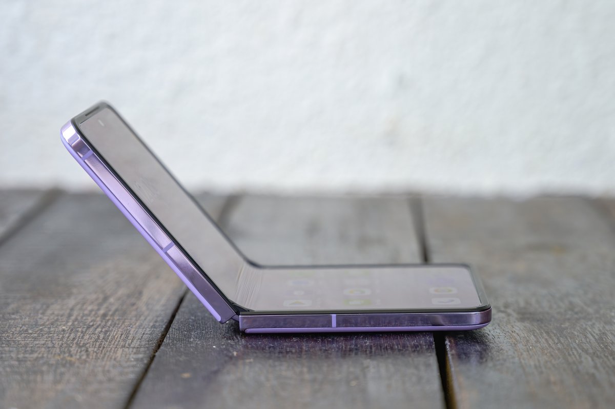 Components for the hinge: Good news from Apple's iPhone Fold supply chain